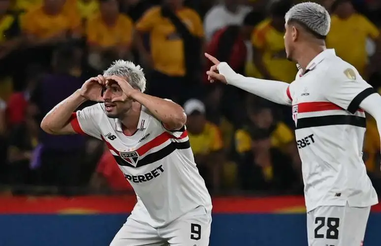 São Paulo desperta na Libertadores