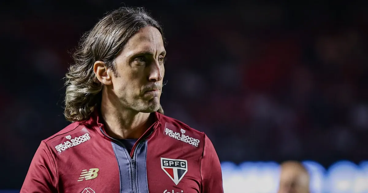 São Paulo FC: Destino de Zubeldía, Hernán Crespo Retorna? Análise Crítica