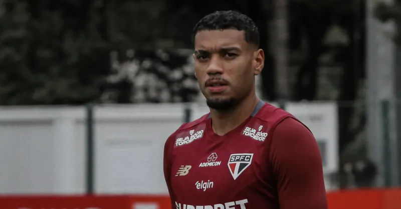 Ruan Tressoldi: O Jogo de Xadrez do São Paulo Pela Permanência do Zagueiro