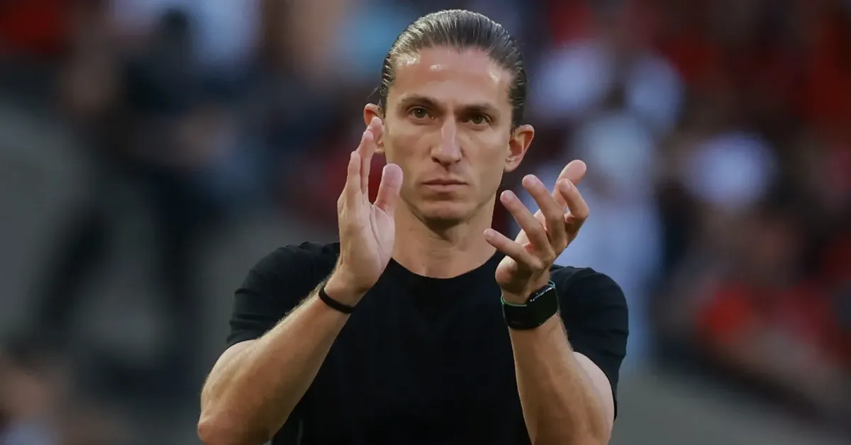 Filipe Luís Abre o Jogo Sobre Vitório Contra o São Paulo e Surpreende ao Elogiar Crespo