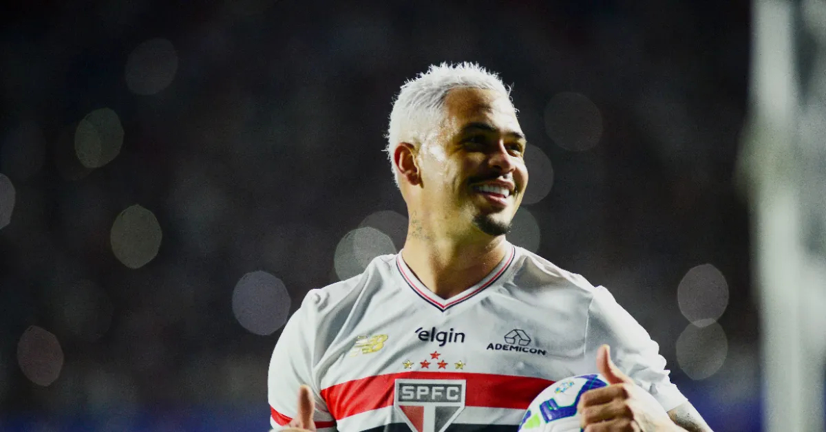 Luciano Decisivo: A Virada do São Paulo no Clássico e a Força da Torcida