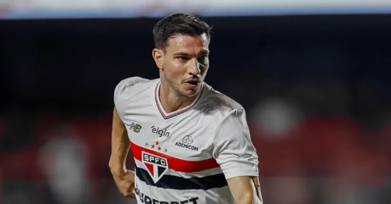 São Paulo e o Enigma da Lateral Direita: A Solução Vem de Cotia?