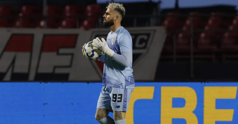 Jandrei Abre o Jogo: Bastidores da Saída do São Paulo e a Influência de Thiago Carpini