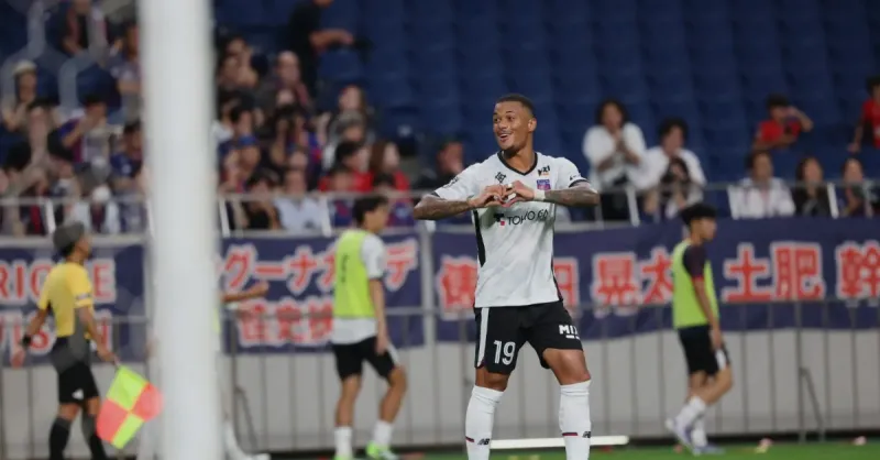 São Paulo e a Busca Desesperada por Atacante: Marcelo Ryan Falha, Quem Vem?