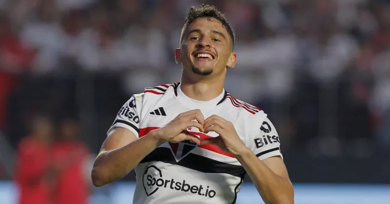 Pablo Maia Renasce: O Impacto de Crespo na Ascensão do São Paulo e Seu Meio-Campo