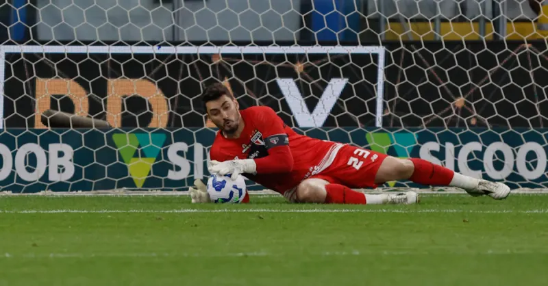 Rafael em Fase Espetacular: O Goleiro Que Segura o São Paulo na Série A