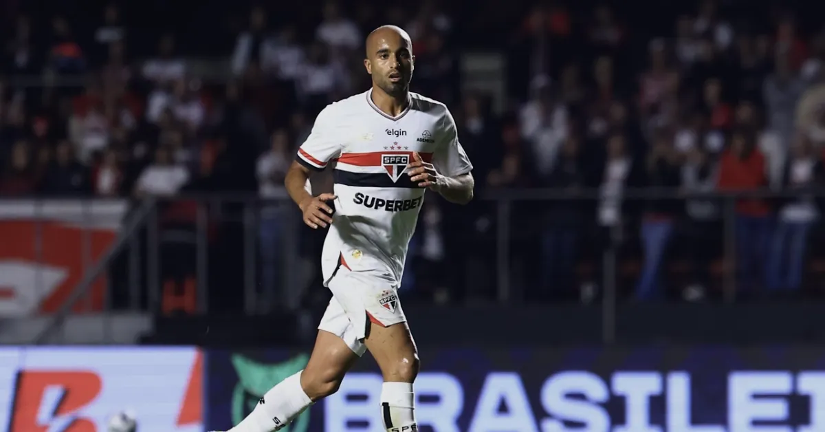 Lucas em Ascensão: A Chave do São Paulo para um Final de Temporada Impecável