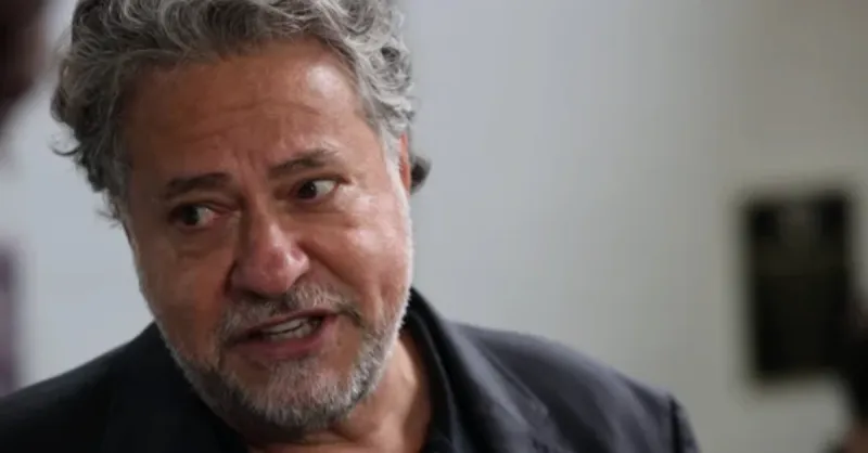 São Paulo: Casares ausente em derrota histórica revela gestão desconectada