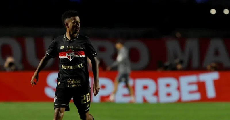 São Paulo em Fervura: Protestos Pós-Goleada Abalam Gestão Casares