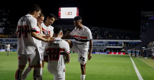 São Paulo Vence, Sonha com G8 e Crespo Alerta sobre Política em 2026