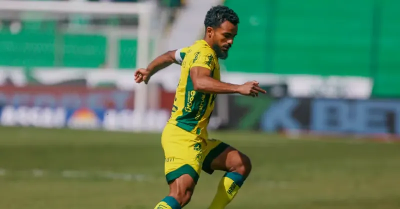 São Paulo anuncia Danielzinho e libera Jandrei e Patryck Lanza
