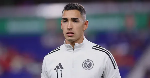 São Paulo Avança em Negociação por Julián Fernández: Pedido de Crespo Move o Tricolor